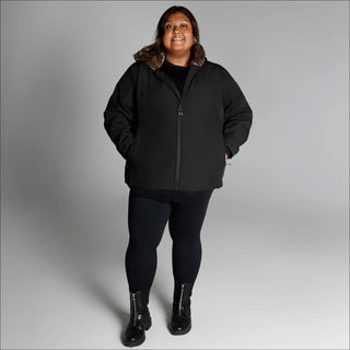 Plus size black puffer jacket with faux fur collar for women in fall and spring seasons