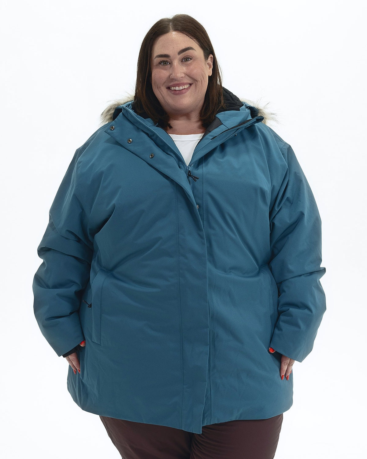 Peacock Cortina women's plus size insulated parka, front | Model is 5'4" and wears a 3X