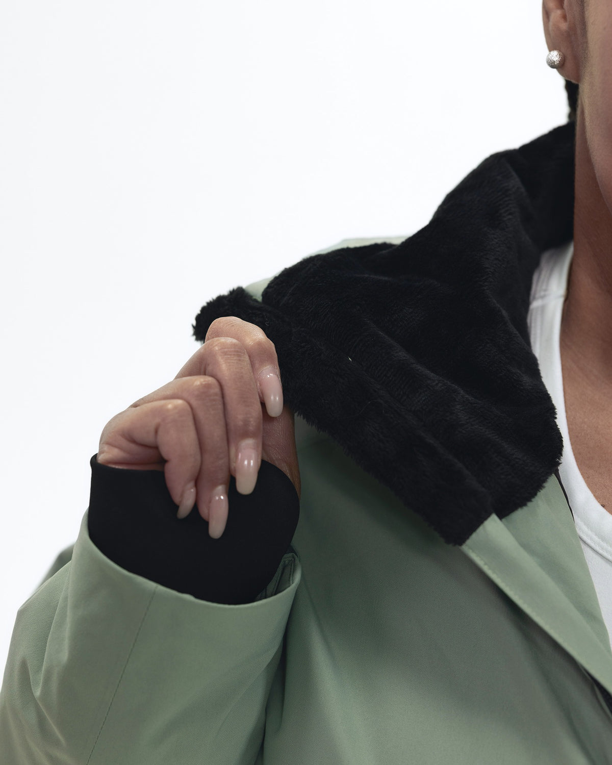 Green Lily The Tempest plus size insulated snow jacket, cuff and faux fur collar detail