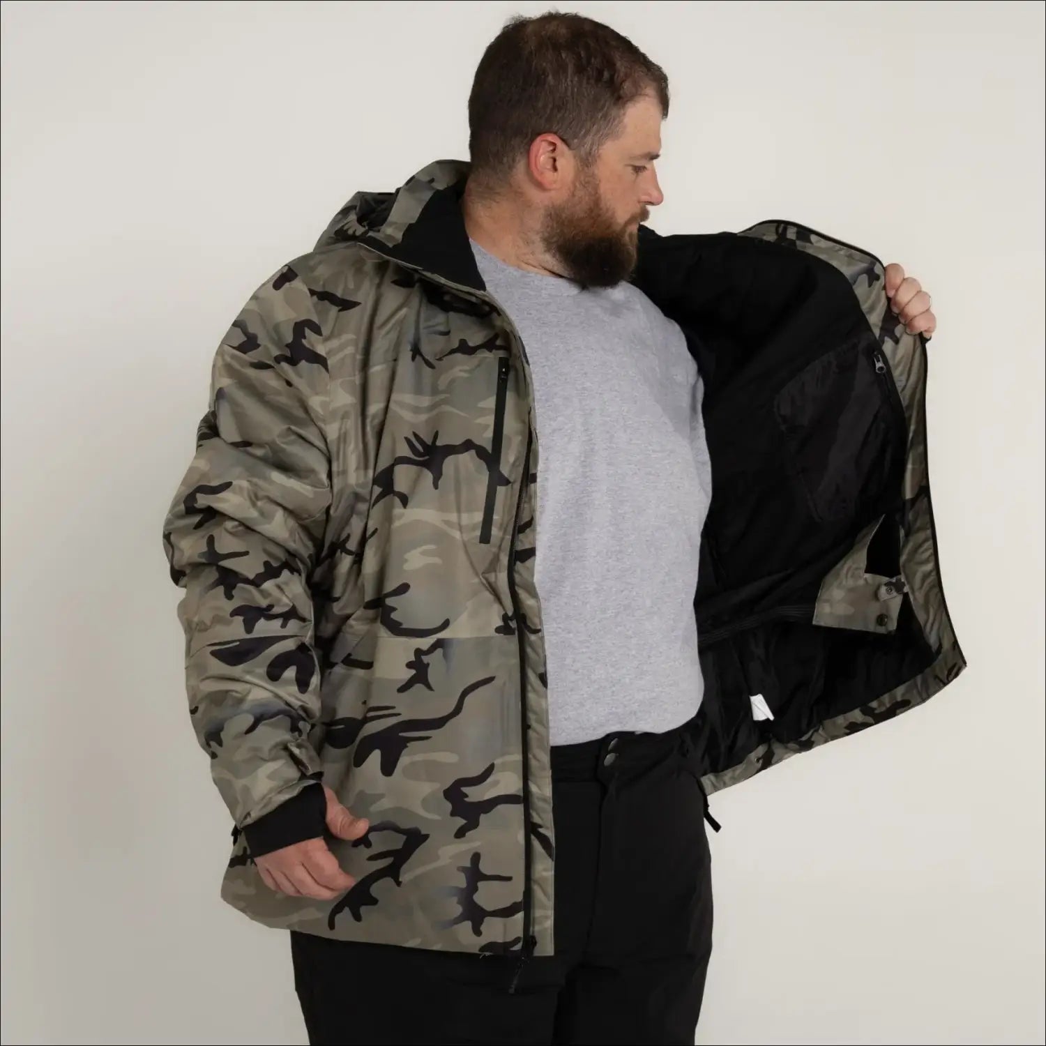 Camouflage hooded insulated winter patrol ski jacket for men in Big to 6XL sizes