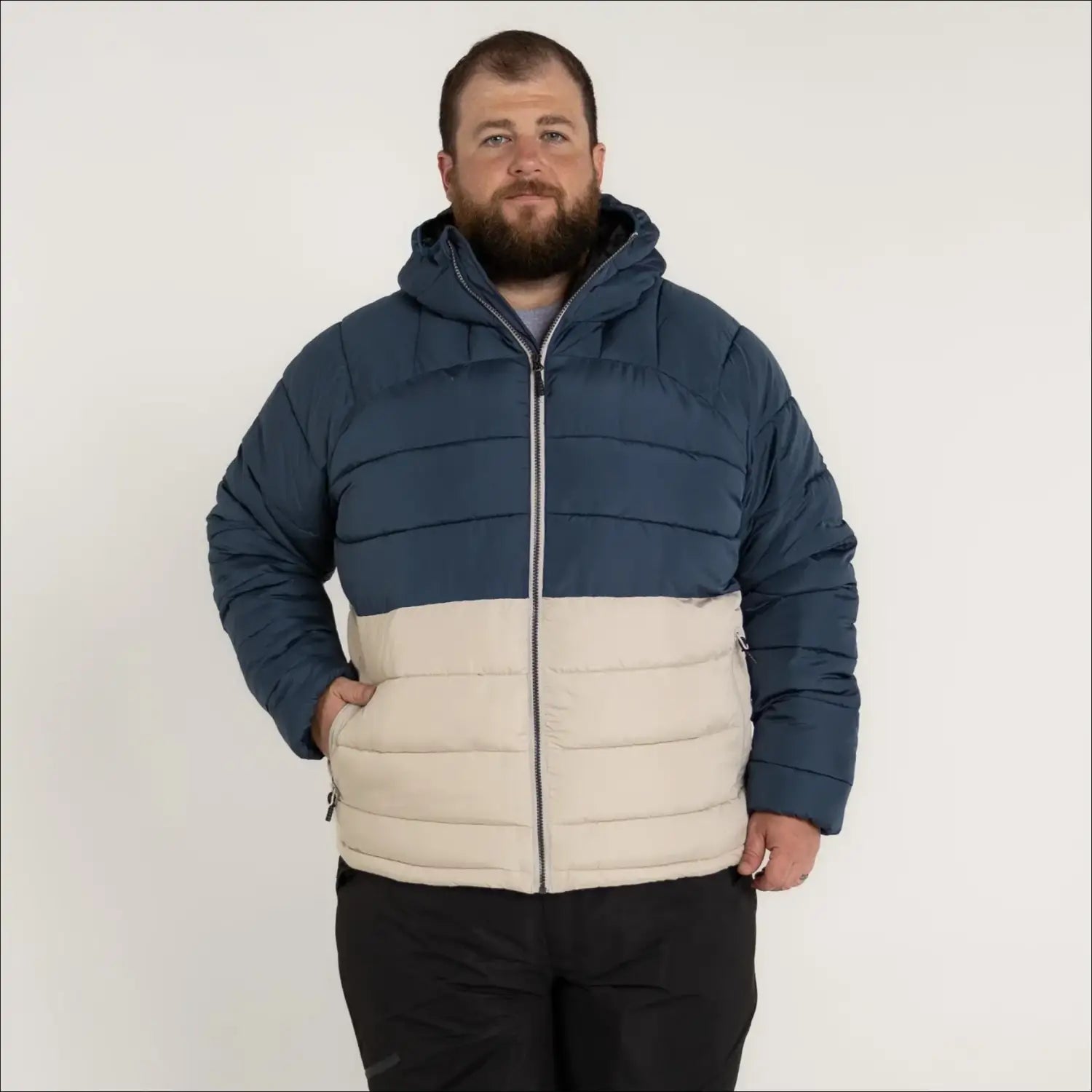 Men’s two-tone puffer jacket in black and gray synthetic down winter coat with hood