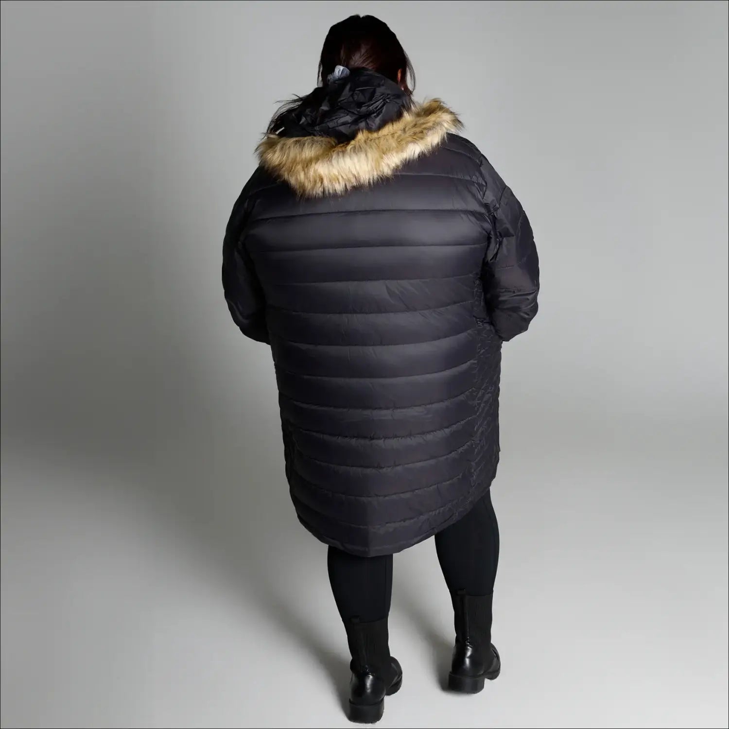 Women’s Plus Size 1X-6X Black Puffer Coat with Fur-Trimmed Hood for Winter Weather