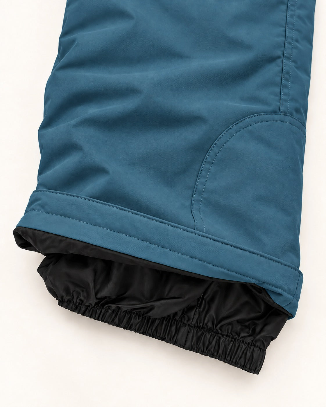 Peacock women's plus size Vertex snow bib overalls, sizes 1X to 6X, inner leg scuff guard and elastic snow gaiter detail